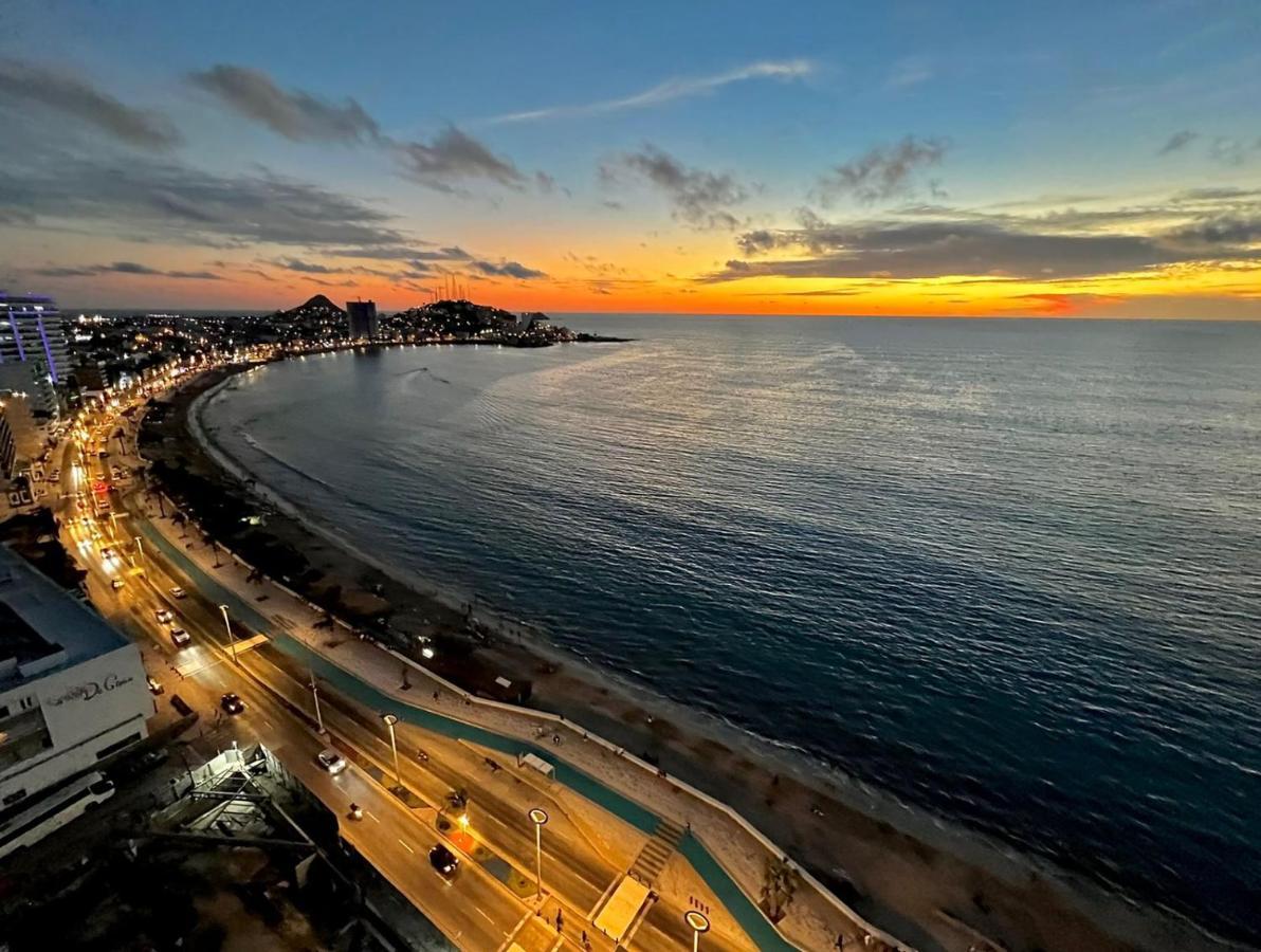 마사틀란 Sunset View Malecon 1404 Vista Panoramica Al Mar 아파트 외부 사진